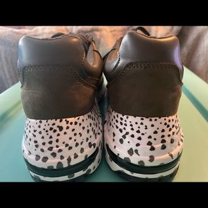 Steve Madden Bena Camo Cliff Raised Sneakers